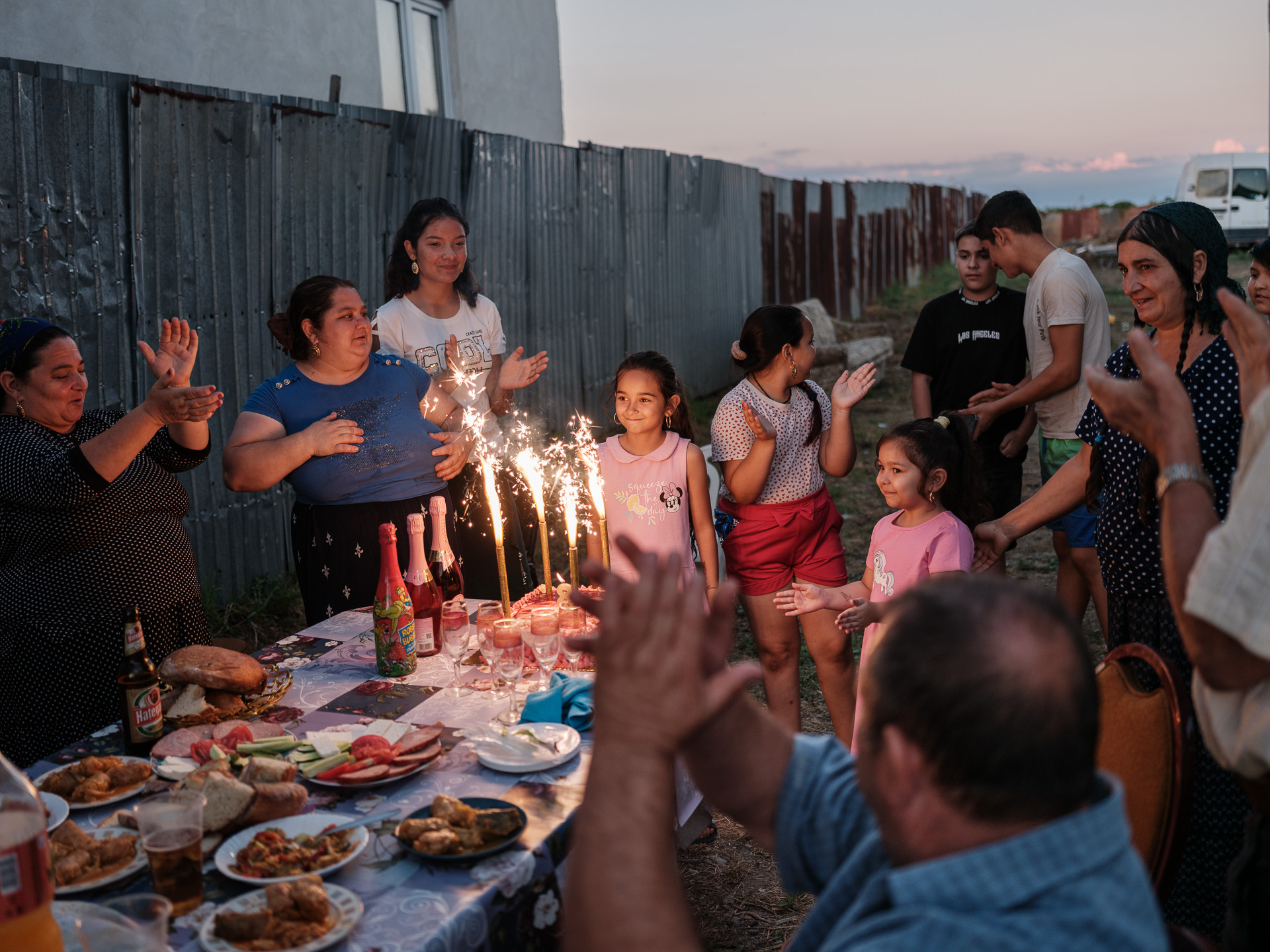 Maria împlinește 8 ani. Corcova, România, iulie 2025 Maria împlinește 8 ani. Corcova, România, iulie 2025