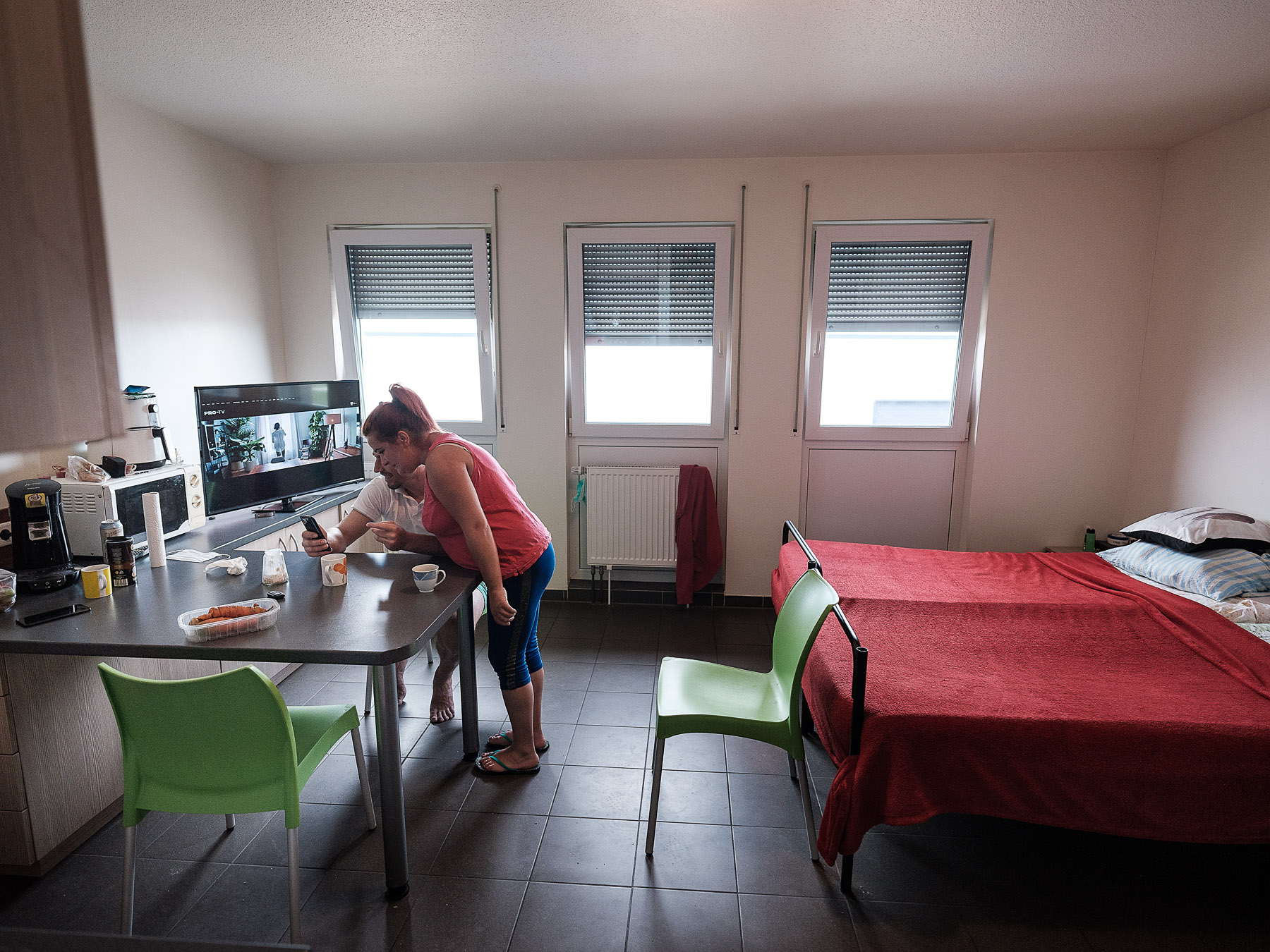 Oana și Stelian vorbesc cu copiii lor