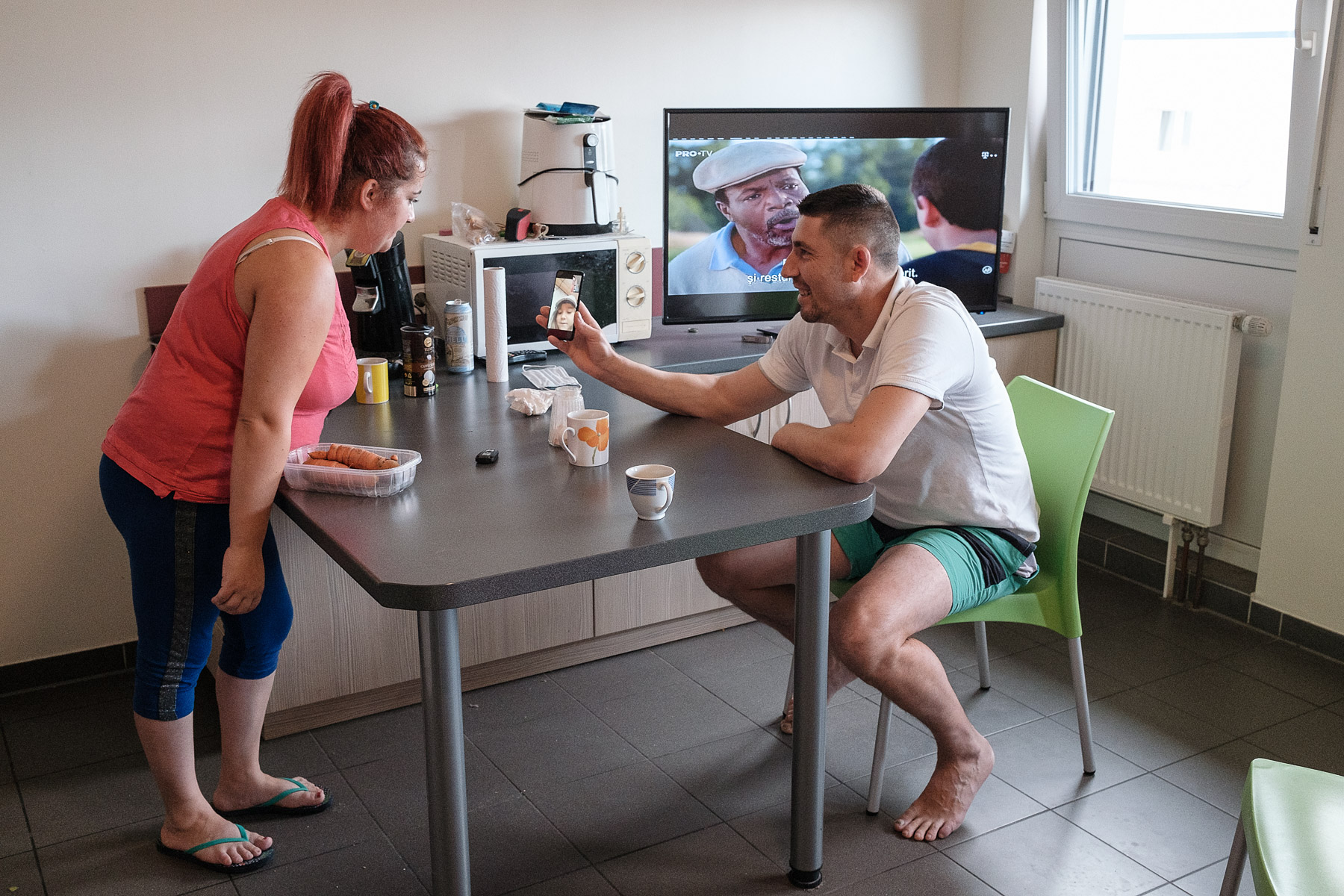 Oana și Stelian vorbesc cu copiii lor