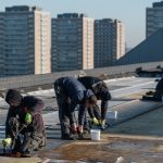 Muncitori români de la firma Roteam pe un șantier din Anvers, Belgia, 2024